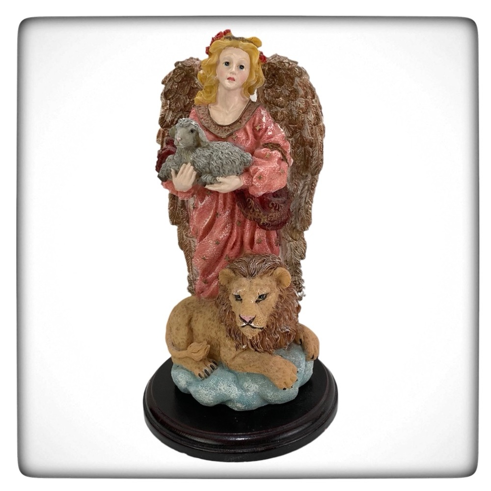 Mann Angel Lion Lamb Resin Figurine Display